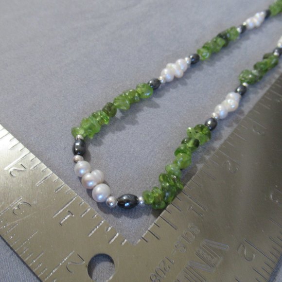 Peridot Pearl Necklace on Sterling Silver Chain - Picture 8 of 8